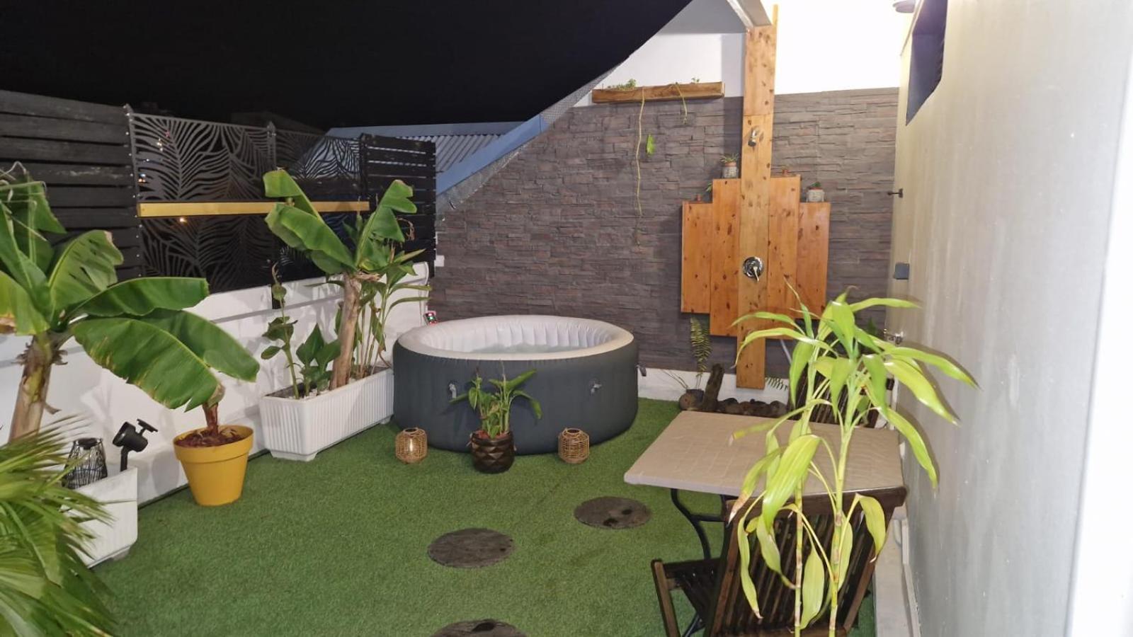 L'Oasis De Bk Apartment Пойнт а Питр Екстериор снимка